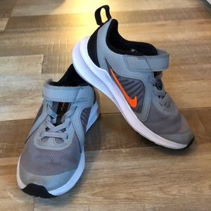 Kids Nike Downshifter Sneaker In Gray/Orange